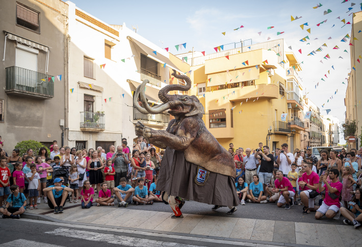 FME: Primera balladeta dels elements del Seguici Popular