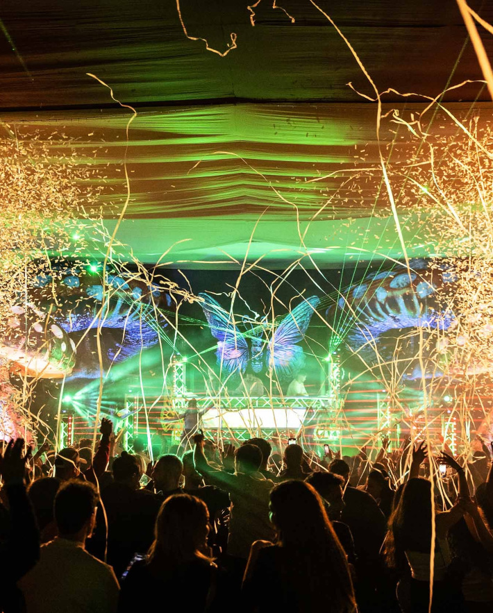 FM: Nit de festa Menéalo On tour in the PURA VIDA #MASANDMASSHOW