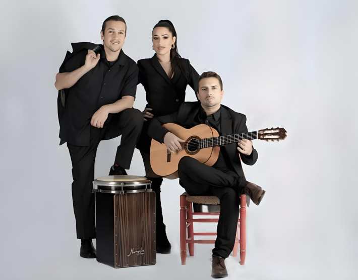 FME: Migdies musicals amb Dos Klandestinos