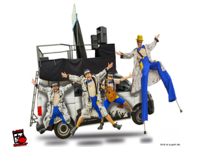 IMPOSSIBLE: "Festa sobre rodes" c&agrave;rrec de Cia. M&eacute;s Tum&agrave;cat