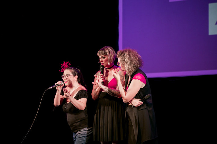 Temporada Hivern-Primavera: 'Calladitas estáis más guapas' de Hub de humor