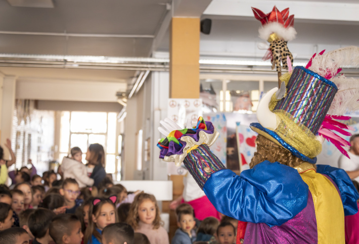 Visita de S.M. Carnestoltes a l'Escola