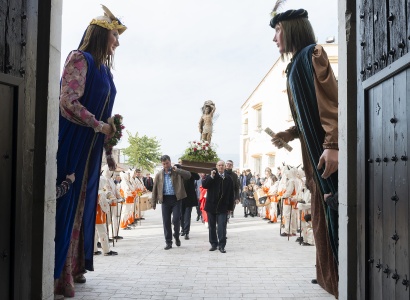 Festa Major d'hivern: Missa solemne, processó, ballada de gegants i sardanes