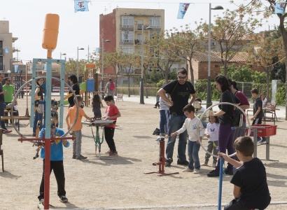 FESTA DE LA MUNICIPALITAT: Jocs amb elements reciclats 