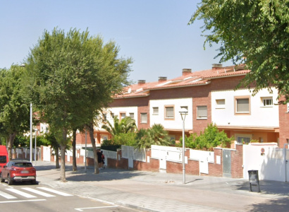 Per motius de seguretat, l’Ajuntament talarà els arbres de l’avinguda Carrasco i Formiguera