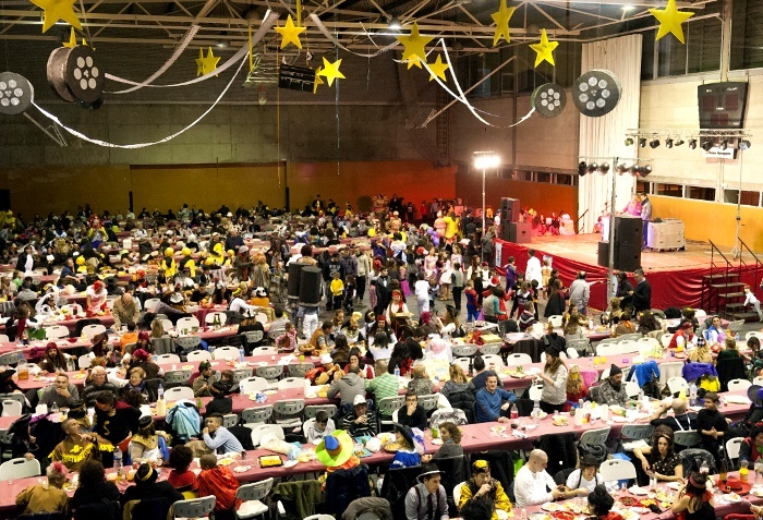 Venda de tiquets pel sopar-pícnic de les colles de Carnaval