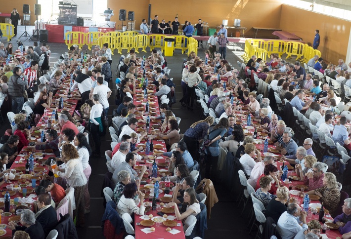 Venda de tiquets per la paella popular de la Festa de la Municipalitat