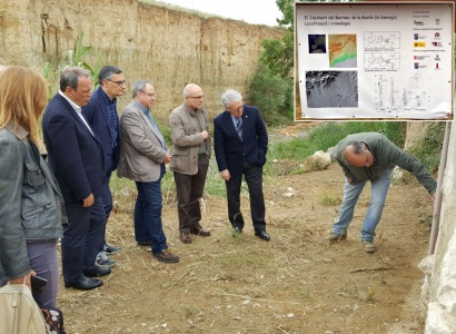 L'alcalde de la Canonja i el president de la Diputació de Tarragona visiten les excavacions del Barranc de la Boella
