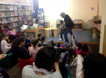 La Biblioteca Pública es vesteix de Nadal