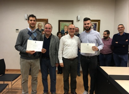 El consistori felicita a dos vigilants municipals per la seva actuació