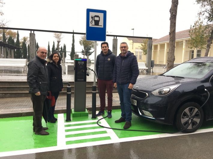 La Canonja ja disposa de la primera estació de recàrrega per a vehicles elèctrics