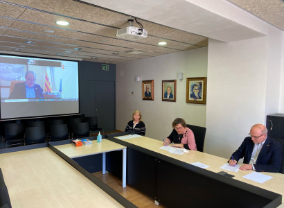 L’alcalde de la Canonja signa un conveni amb IQOXE de col·laboració amb Càritas local