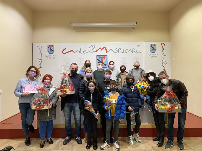 La Comissió de Carnaval entrega els premis dels Concursos de Balcons i Aparadors Guarnits
