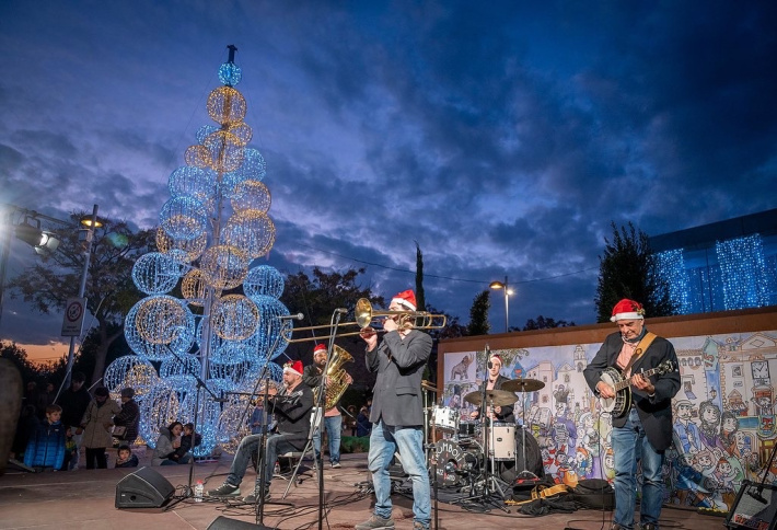 La Canonja encén les llums de Nadal des de la Rambla 15 d’abril