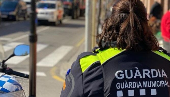 La Guàrdia Municipal de la Canonja activa un nou canal d’informació directa amb els comerços